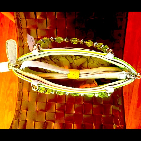 🌸CANVAS STRIPED BEADED HANDLE BOTTOM STUDS W/ CROSSBODY STRAP PURSE NWT🌿 - Picture 8 of 8